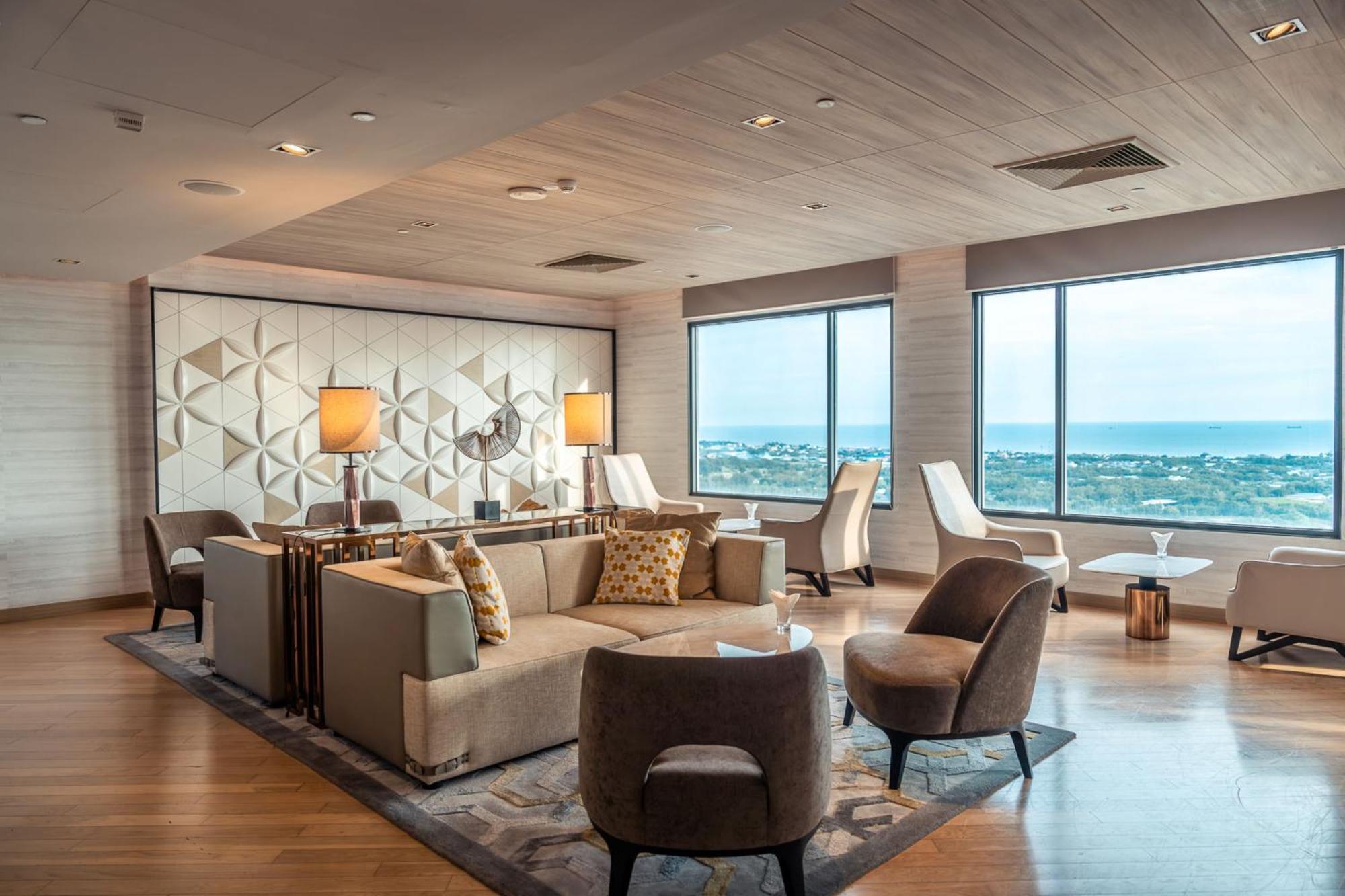 Holiday Inn & Suites Rayong City Centre By Ihg Exterior foto