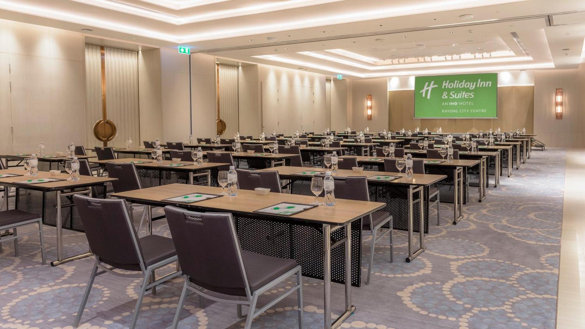 Holiday Inn & Suites Rayong City Centre By Ihg Exterior foto
